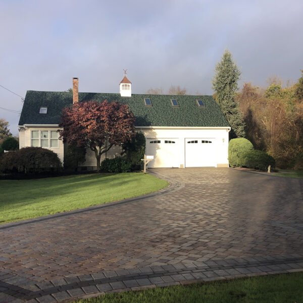 Scenic Style Ltd - Custom Stone Paver Driveway